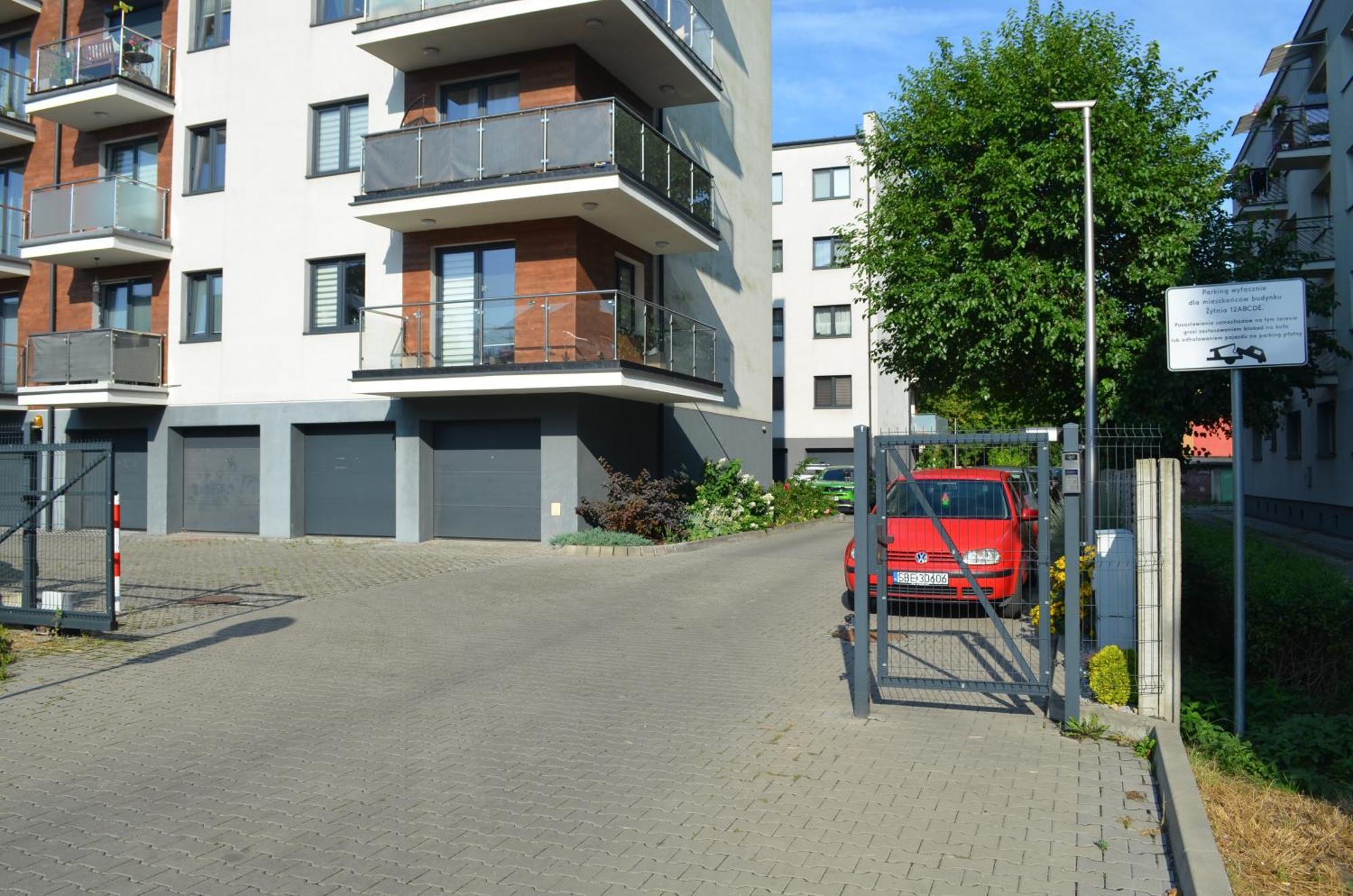 Apartment Sosnowiec City - Free Parking - Easy Check-In エクステリア 写真