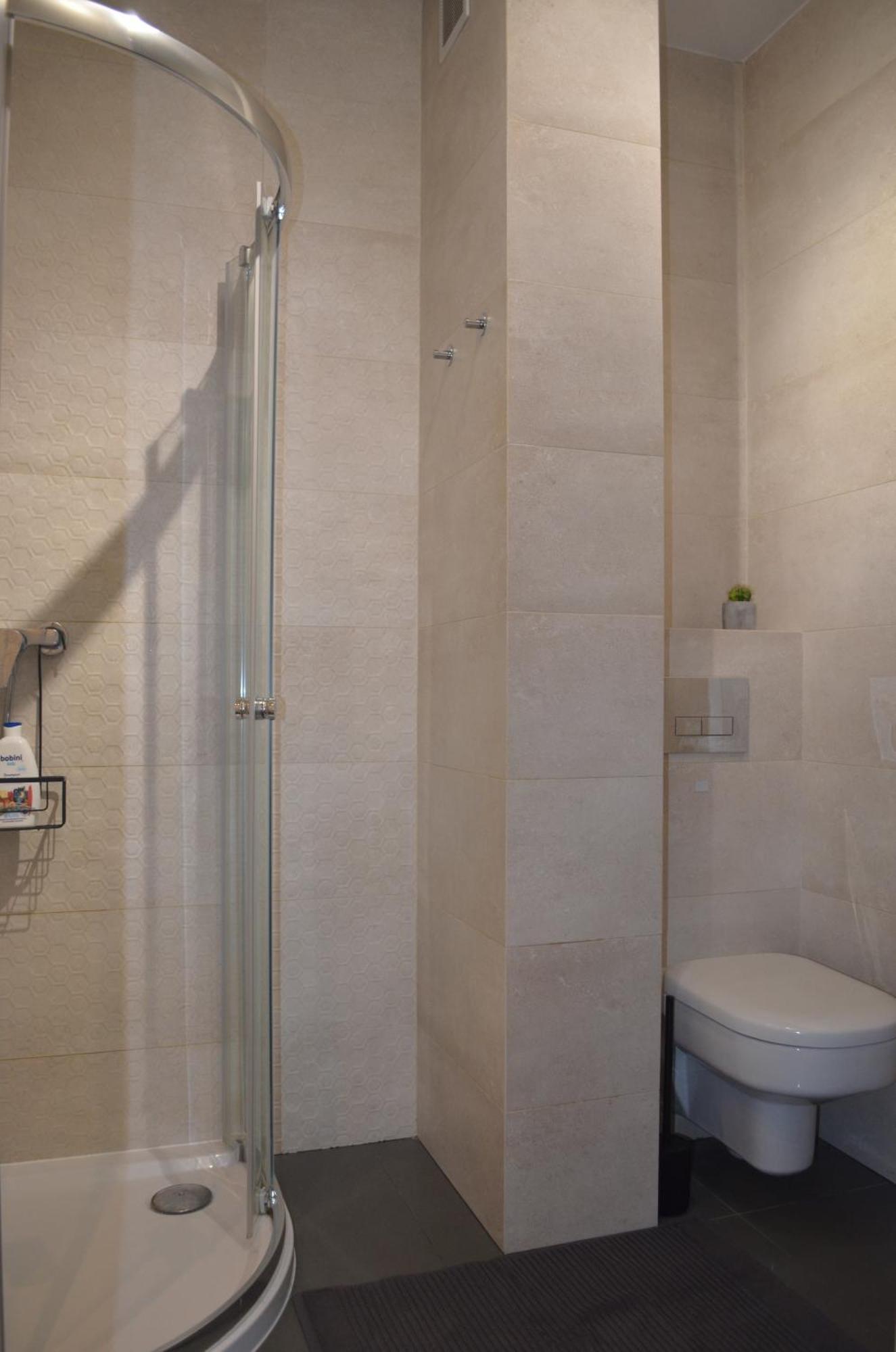 Apartment Sosnowiec City - Free Parking - Easy Check-In エクステリア 写真